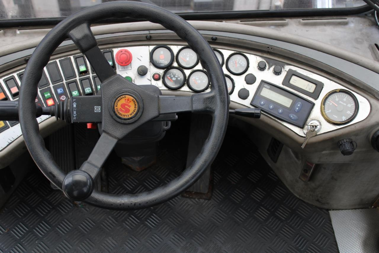 SveTruck 32120-50 - Xe nâng diesel: hình 4 SveTruck 32120-50 - Xe nâng diesel: hình 4