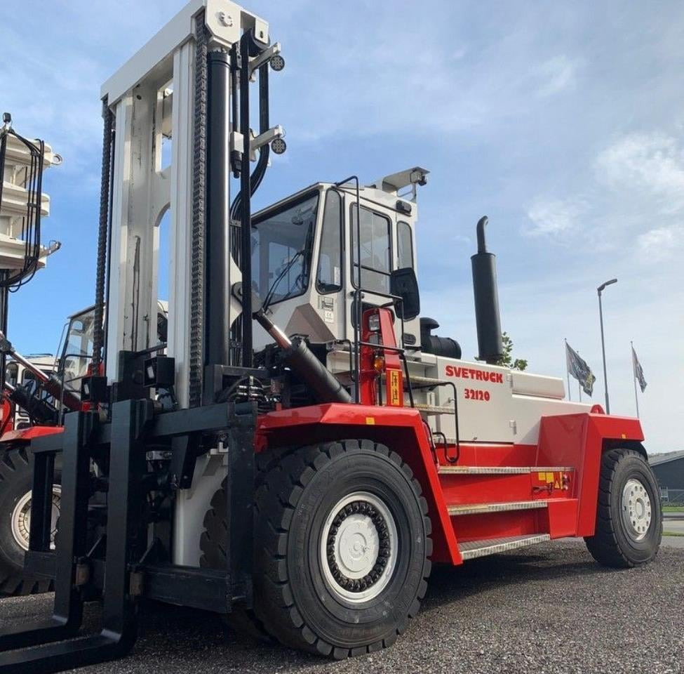 SveTruck 32120-50 - Xe nâng diesel: hình 2 SveTruck 32120-50 - Xe nâng diesel: hình 2