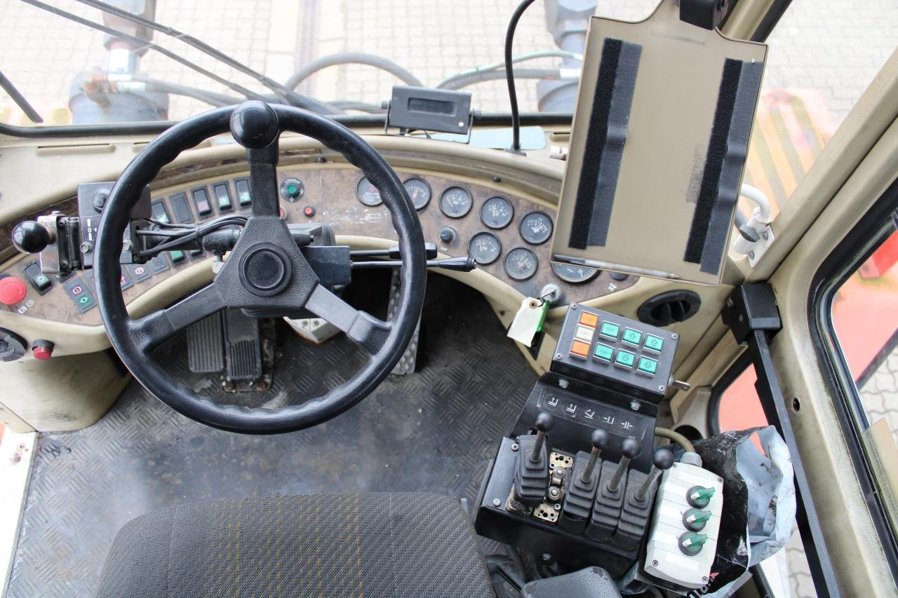 SveTruck 35120-50 - Xe nâng diesel: hình 4 SveTruck 35120-50 - Xe nâng diesel: hình 4