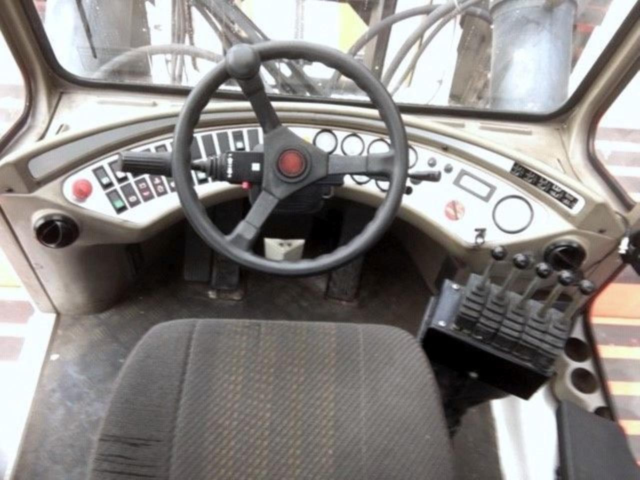 SveTruck 45120-57 - Xe nâng diesel: hình 4 SveTruck 45120-57 - Xe nâng diesel: hình 4