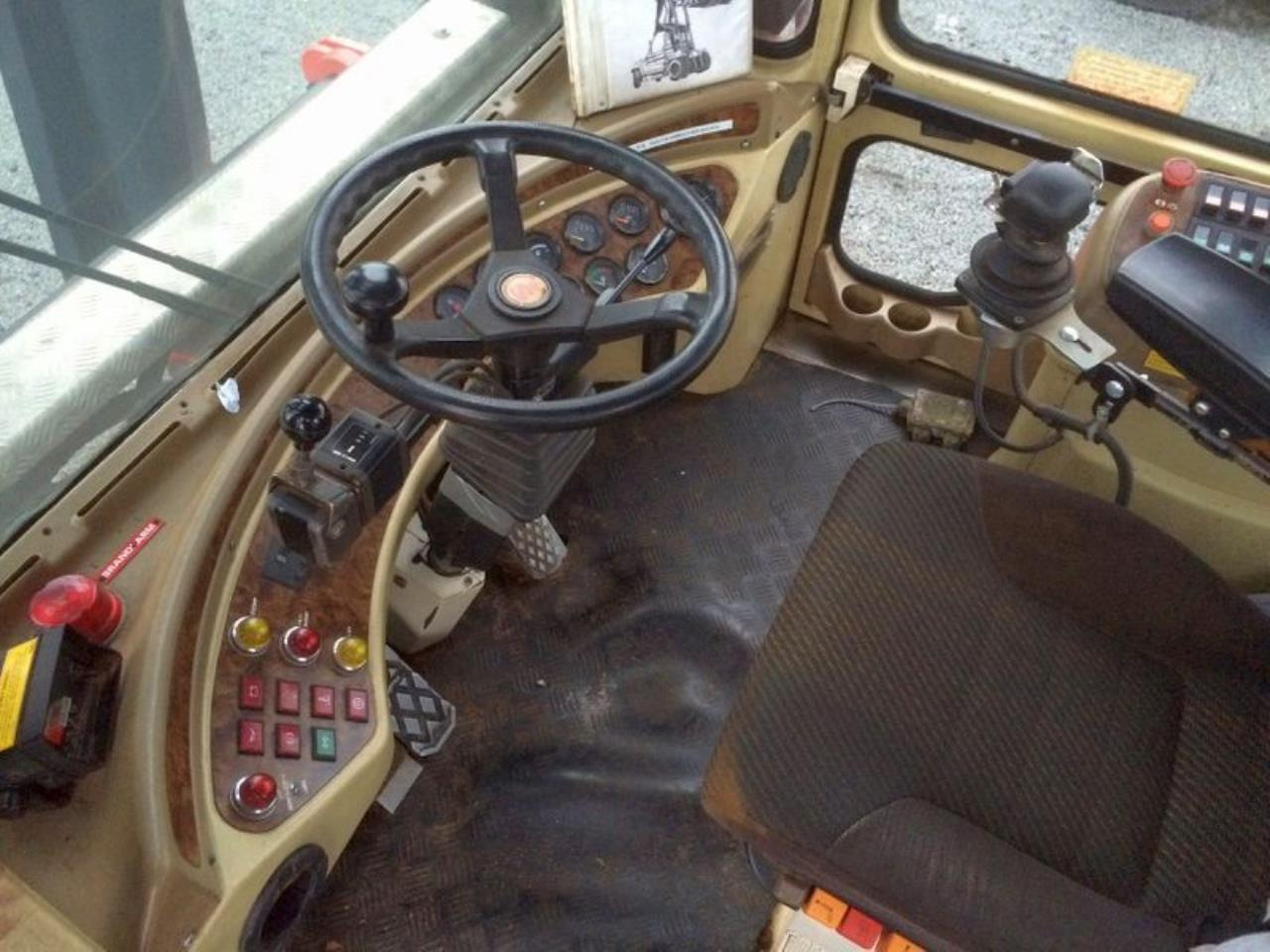 SveTruck TMF 28-21 - Xe nâng diesel: hình 4 SveTruck TMF 28-21 - Xe nâng diesel: hình 4