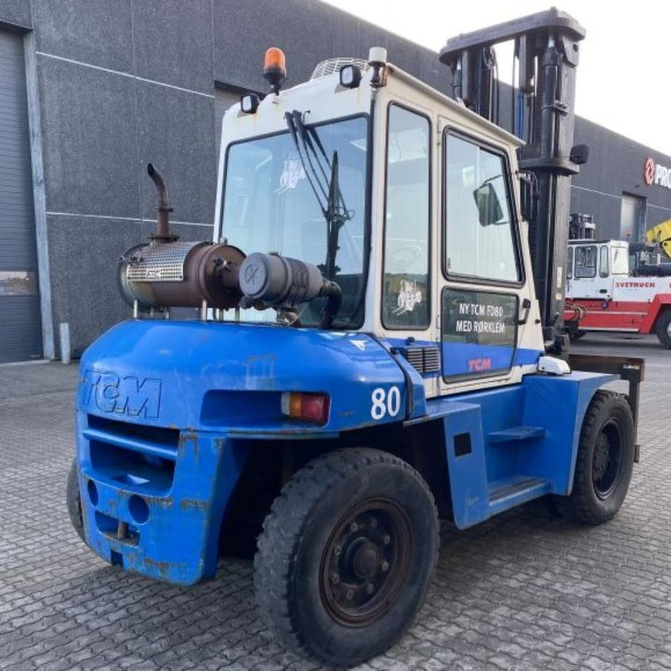 TCM FD80 - Xe nâng diesel: hình 3 TCM FD80 - Xe nâng diesel: hình 3