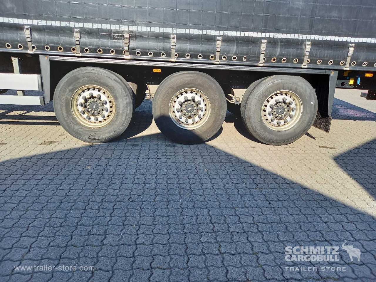 SCHMITZ Auflieger Curtainsider Standard - Sơ mi rơ moóc mui bạt: hình 2 SCHMITZ Auflieger Curtainsider Standard - Sơ mi rơ moóc mui bạt: hình 2