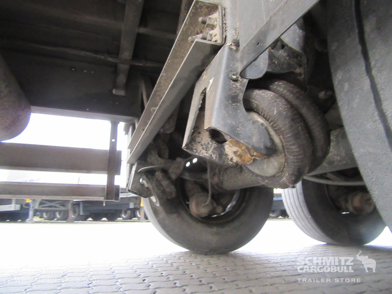 SCHMITZ Auflieger Trockenfrachtkoffer Standard Taillift - Sơ mi rơ moóc hộp kín: hình 2 SCHMITZ Auflieger Trockenfrachtkoffer Standard Taillift - Sơ mi rơ moóc hộp kín: hình 2