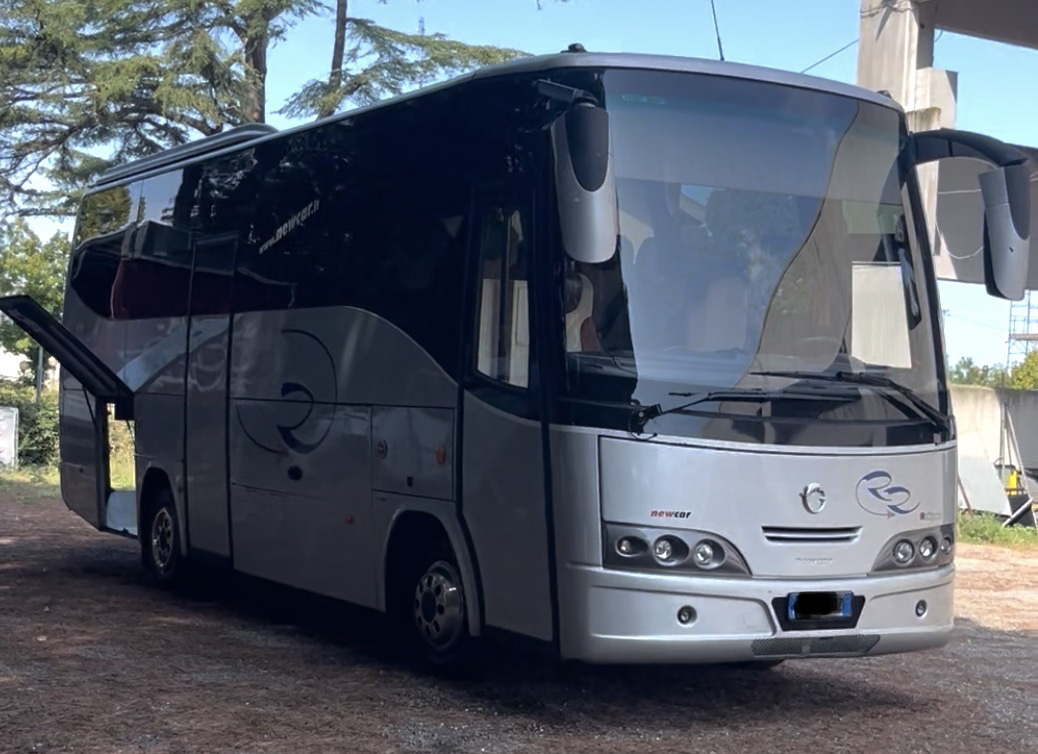 IVECO 100 Calipso New Car - Xe bus mini, Xe van chở khách: hình 1 IVECO 100 Calipso New Car - Xe bus mini, Xe van chở khách: hình 1