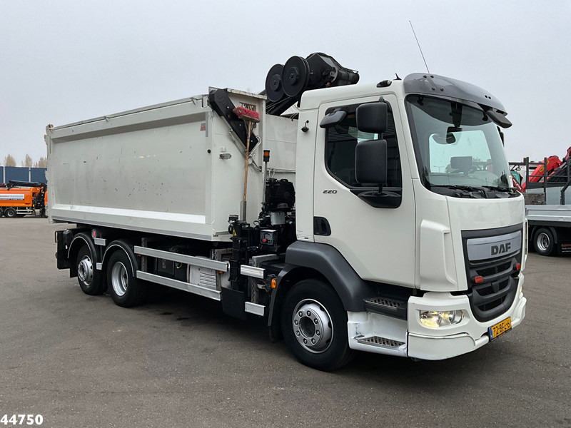 DAF FAN LF 220 Euro 6 Hiab 11 Tonmeter laadkraan Just 166.649 Km! - Xe ben, Xe cẩu tự hành: hình 3 DAF FAN LF 220 Euro 6 Hiab 11 Tonmeter laadkraan Just 166.649 Km! - Xe ben, Xe cẩu tự hành: hình 3