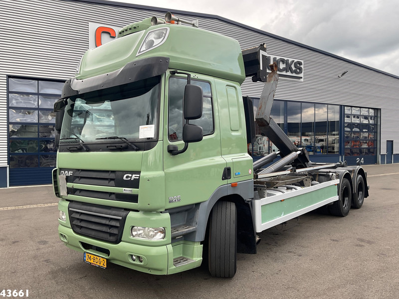 DAF FAS 85 CF 410 VDL 21 Ton haakarmsysteem - Xe tải nâng móc: hình 1 DAF FAS 85 CF 410 VDL 21 Ton haakarmsysteem - Xe tải nâng móc: hình 1