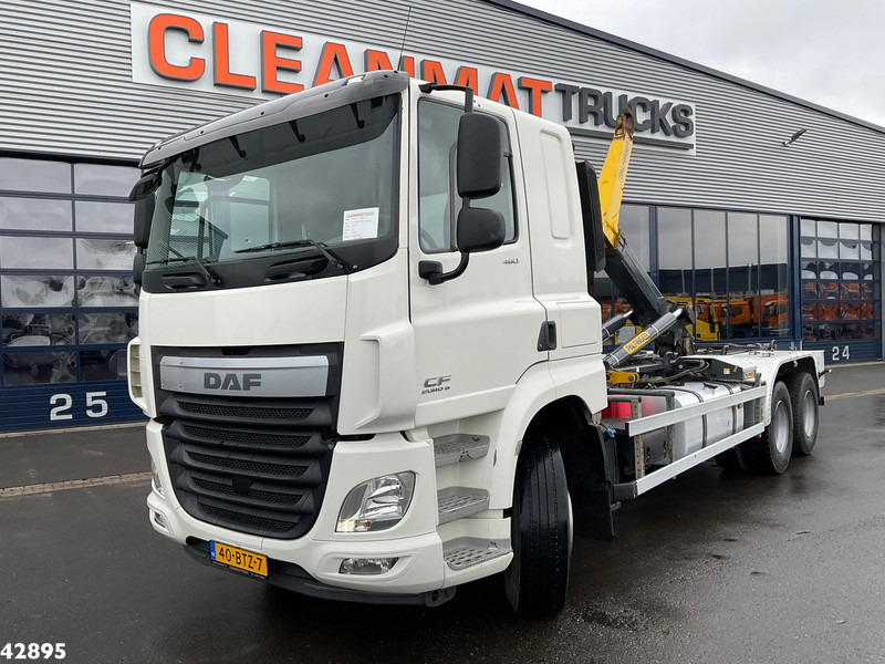 DAF FAS CF 460 Euro 6 Palfinger haakarmsysteem - Xe tải nâng móc: hình 1 DAF FAS CF 460 Euro 6 Palfinger haakarmsysteem - Xe tải nâng móc: hình 1