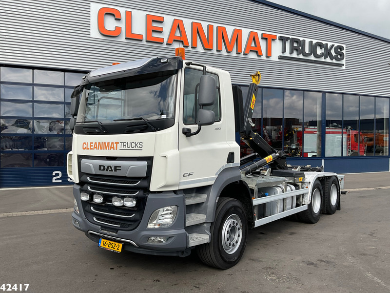 DAF FAT CF 480 6x4 Hyvalift 20 Ton haakarmsysteem - Xe tải nâng móc: hình 1 DAF FAT CF 480 6x4 Hyvalift 20 Ton haakarmsysteem - Xe tải nâng móc: hình 1
