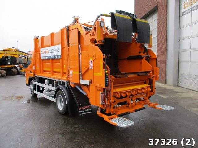FUSO Canter 9C18 - Xe tải chở rác: hình 2 FUSO Canter 9C18 - Xe tải chở rác: hình 2