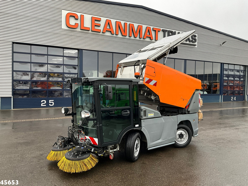 Kärcher MC 250 Just 16.579 km! - Xe quét đường: hình 1 Kärcher MC 250 Just 16.579 km! - Xe quét đường: hình 1