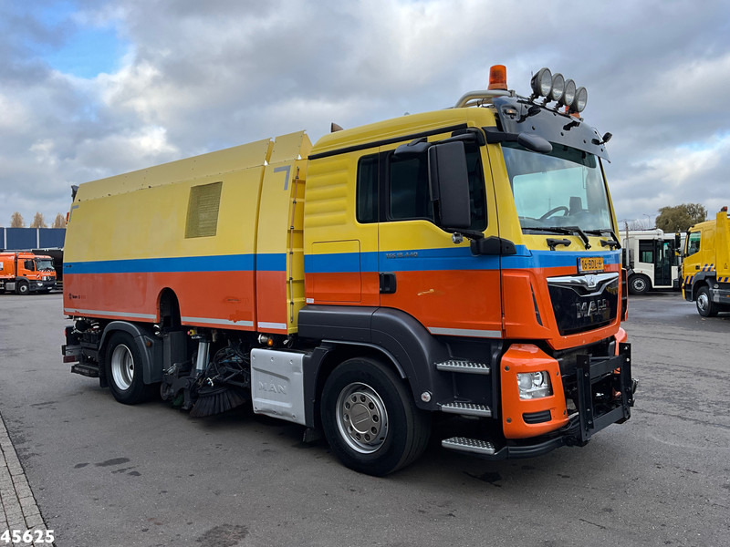 MAN TGS 18.440 Euro 6 Beam S9000 Wegdekreiniger links en rechts vegend! - Xe quét đường: hình 5 MAN TGS 18.440 Euro 6 Beam S9000 Wegdekreiniger links en rechts vegend! - Xe quét đường: hình 5