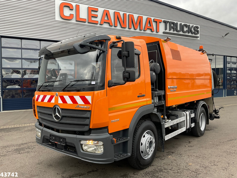 Mercedes-Benz ATEGO 1523 Faun VIAJET 6 R/HS Wegdekreiniger Just 14.776 km! - Xe quét đường: hình 2 Mercedes-Benz ATEGO 1523 Faun VIAJET 6 R/HS Wegdekreiniger Just 14.776 km! - Xe quét đường: hình 2