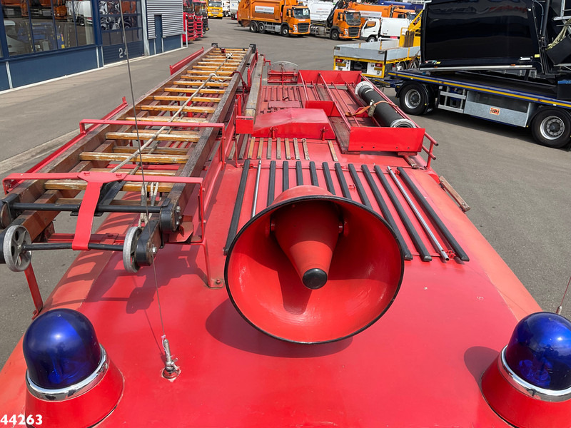 Xe tải cứu hỏa Mercedes-Benz LF 311 Oldtimer Feuerwehrfahrzeug Just 35.940 km!: hình 11 Xe tải cứu hỏa Mercedes-Benz LF 311 Oldtimer Feuerwehrfahrzeug Just 35.940 km!: hình 11