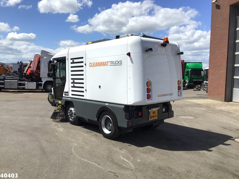 Ravo 5-SERIES 580 with 3-rd brush - Xe quét đường: hình 3 Ravo 5-SERIES 580 with 3-rd brush - Xe quét đường: hình 3