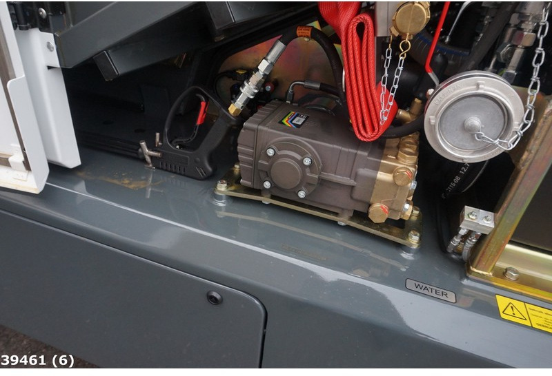 Ravo 540 STH met 3-de borstel - Xe quét đường: hình 5 Ravo 540 STH met 3-de borstel - Xe quét đường: hình 5