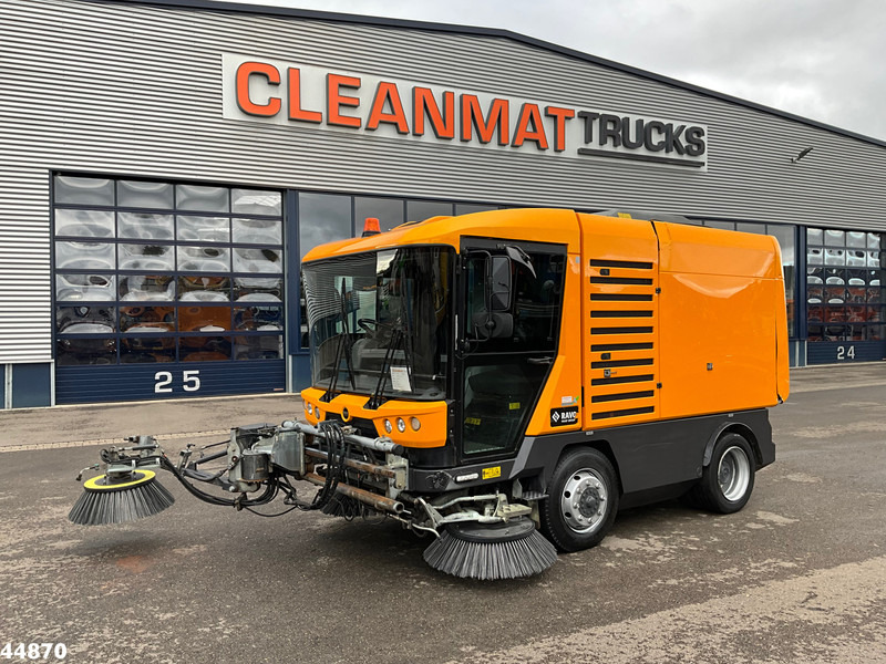 Ravo 540 with 3-rd brush - Xe quét đường: hình 1 Ravo 540 with 3-rd brush - Xe quét đường: hình 1