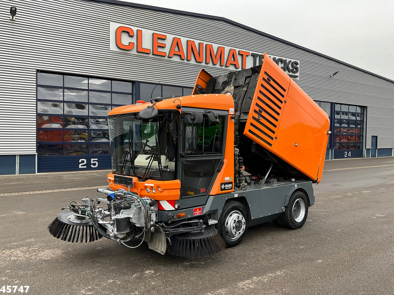 Ravo 580 with 3-rd brush - Xe quét đường: hình 1 Ravo 580 with 3-rd brush - Xe quét đường: hình 1