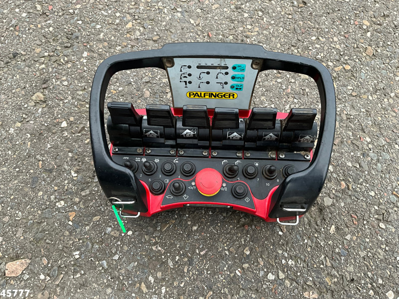 Xe tải nâng móc, Xe cẩu tự hành Renault C 460 Euro 6 8x4 Palfinger 19 Tonmeter laadkraan: hình 10 Xe tải nâng móc, Xe cẩu tự hành Renault C 460 Euro 6 8x4 Palfinger 19 Tonmeter laadkraan: hình 10