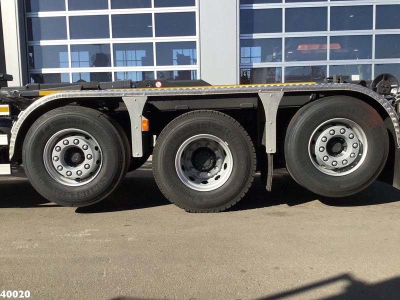 Xe tải nâng móc, Xe cẩu tự hành Volvo FM 420 8x2 HMF 28 ton/meter laadkraan Welvaarts weighing system: hình 10