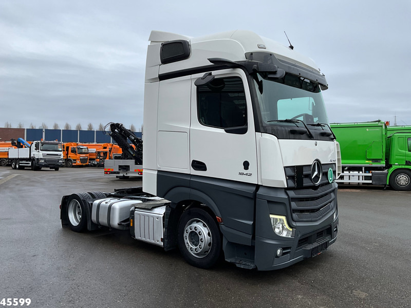 Mercedes-Benz Actros 1842 Mega GigaSpace MirrorCam - Xe đầu kéo: hình 3 Mercedes-Benz Actros 1842 Mega GigaSpace MirrorCam - Xe đầu kéo: hình 3
