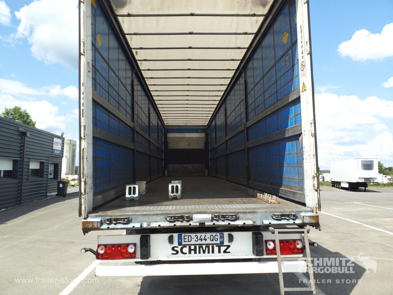 SCHMITZ Curtainsider Standard - Sơ mi rơ moóc mui bạt: hình 4 SCHMITZ Curtainsider Standard - Sơ mi rơ moóc mui bạt: hình 4