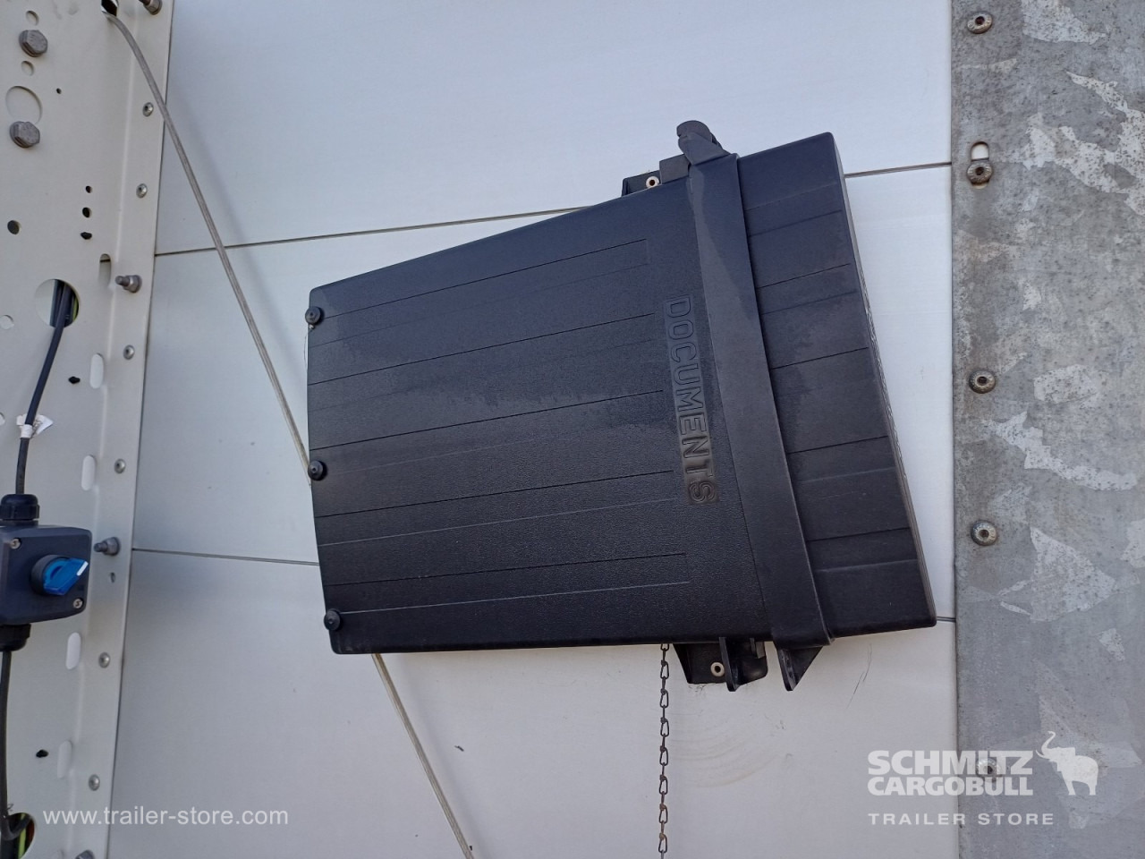 SCHMITZ Auflieger Curtainsider Standard - Sơ mi rơ moóc mui bạt: hình 3 SCHMITZ Auflieger Curtainsider Standard - Sơ mi rơ moóc mui bạt: hình 3