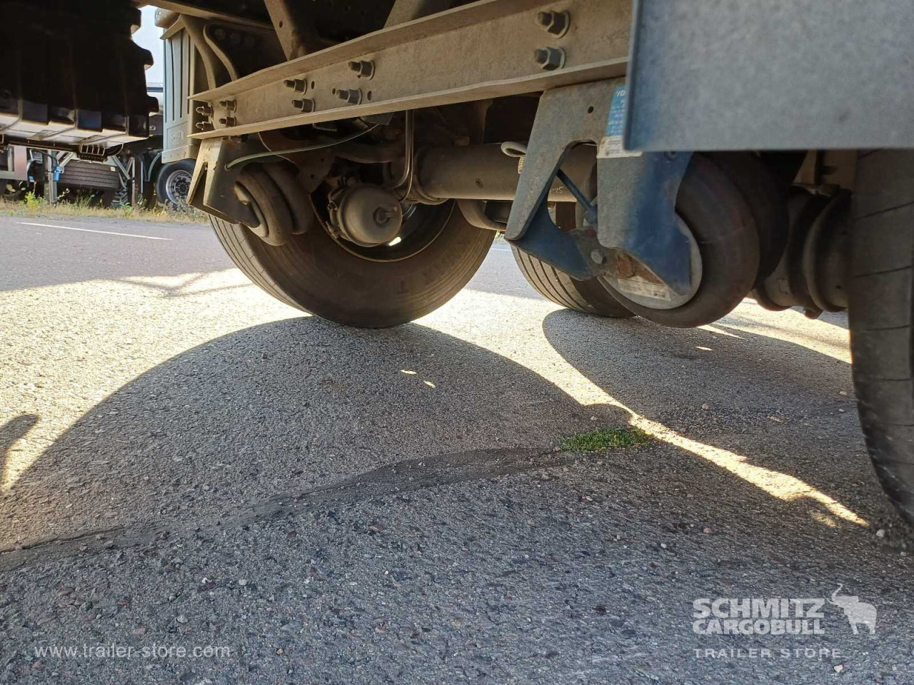 SCHMITZ Auflieger Curtainsider Standard Forklift holder - Sơ mi rơ moóc mui bạt: hình 5 SCHMITZ Auflieger Curtainsider Standard Forklift holder - Sơ mi rơ moóc mui bạt: hình 5