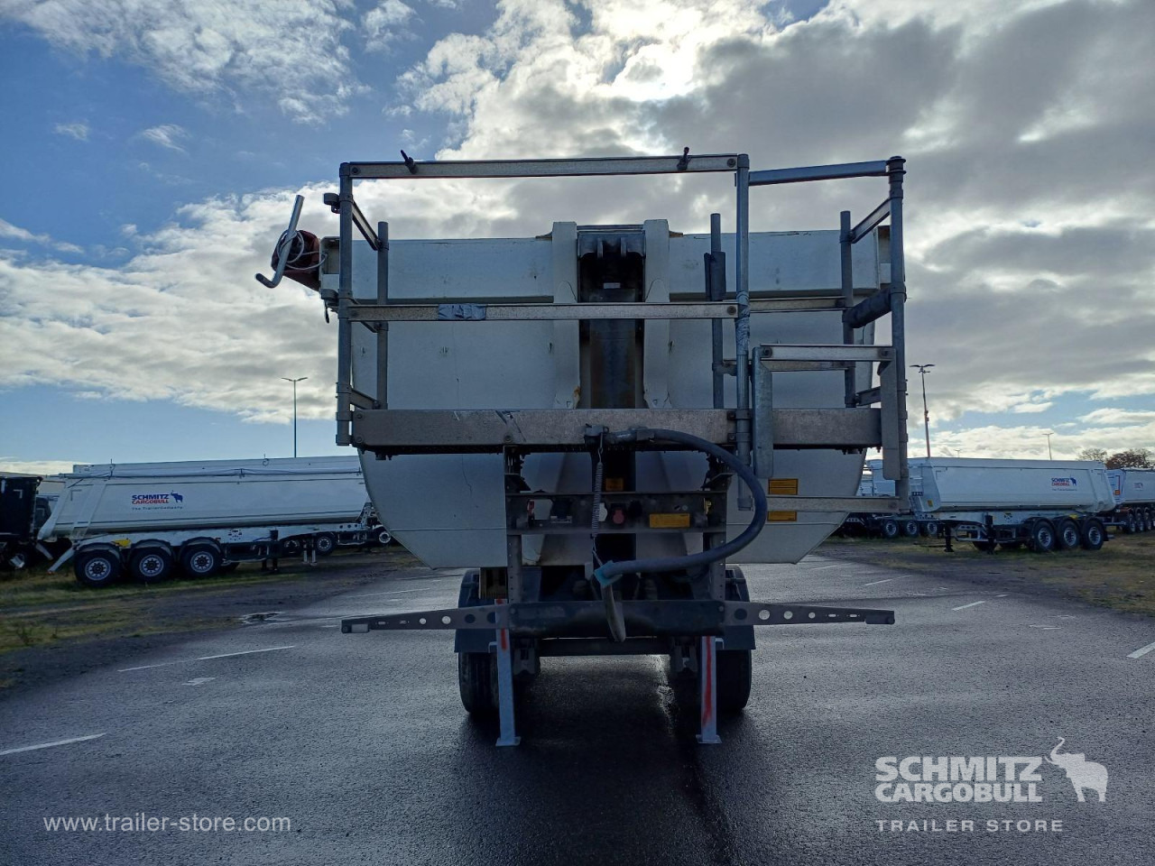 Sơ mi rơ moóc ben SCHMITZ Auflieger Kipper Stahlrundmulde 24m³: hình 9 Sơ mi rơ moóc ben SCHMITZ Auflieger Kipper Stahlrundmulde 24m³: hình 9