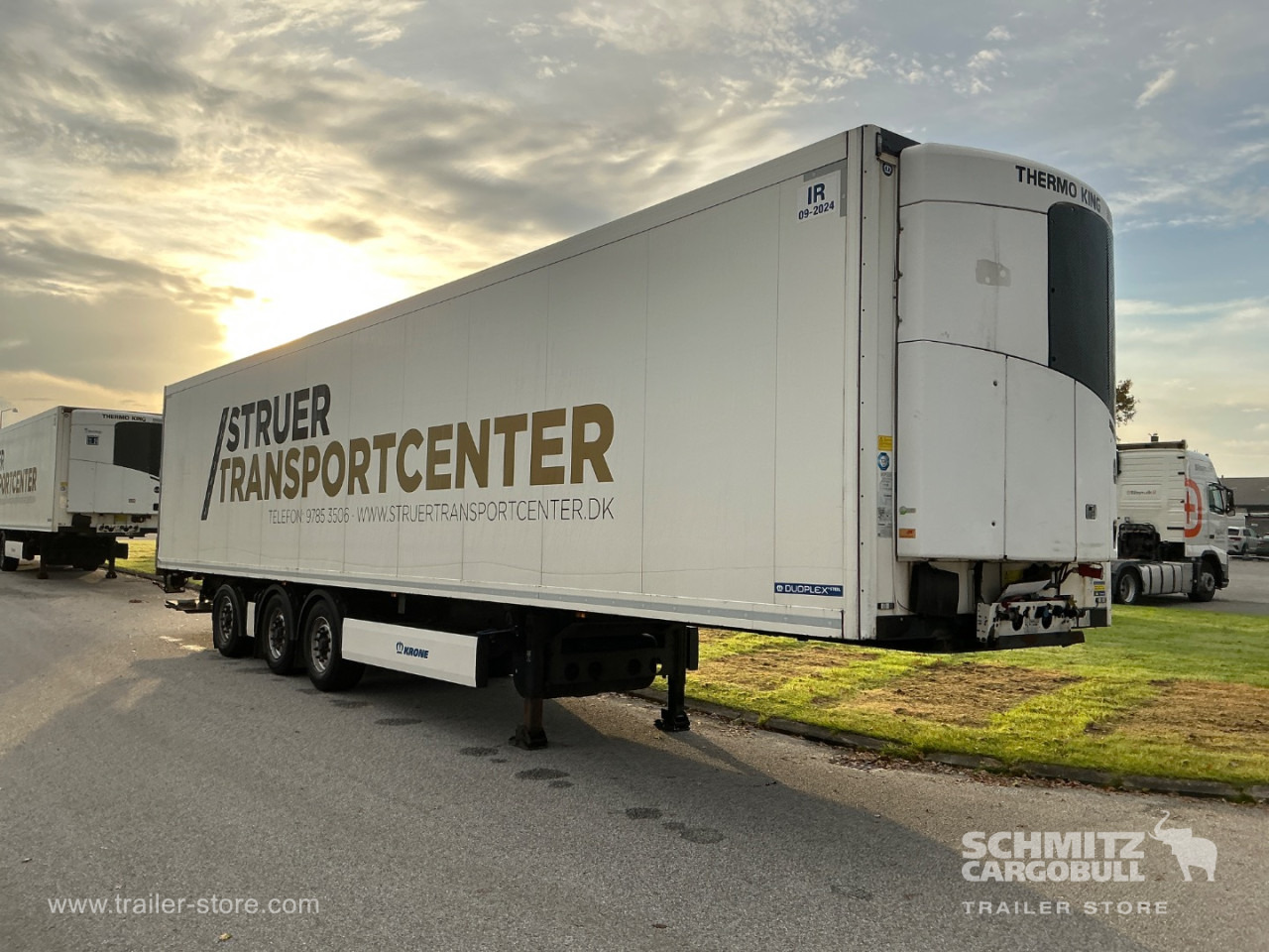 KRONE Reefer Standard Taillift - Sơ mi rơ moóc đẳng nhiệt: hình 1 KRONE Reefer Standard Taillift - Sơ mi rơ moóc đẳng nhiệt: hình 1