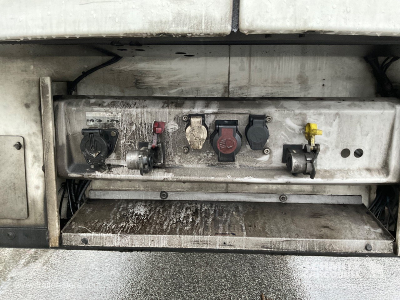 SCHMITZ Reefer Multitemp Double deck - Sơ mi rơ moóc đẳng nhiệt: hình 2 SCHMITZ Reefer Multitemp Double deck - Sơ mi rơ moóc đẳng nhiệt: hình 2