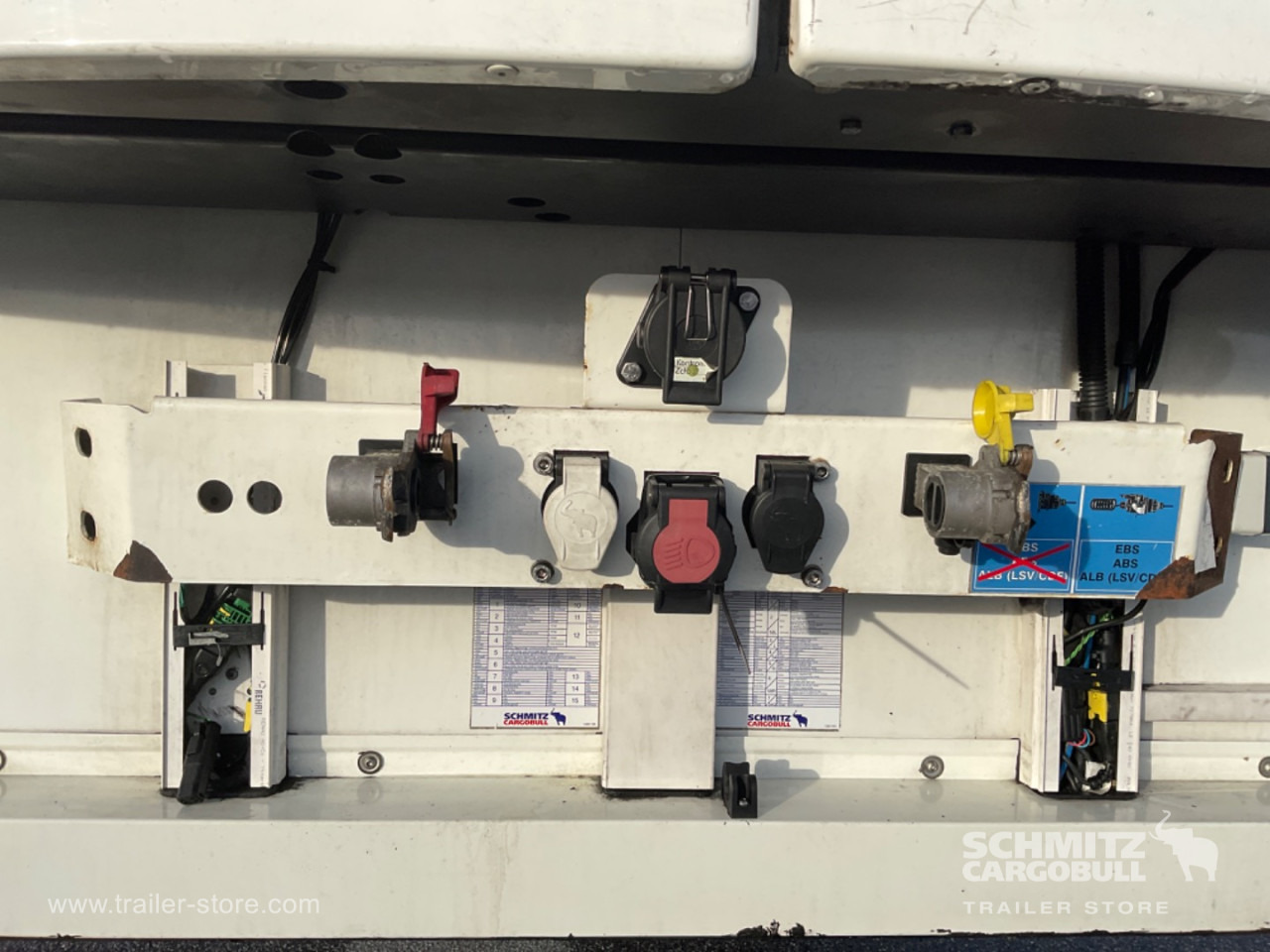 SCHMITZ Reefer Multitemp Double deck - Sơ mi rơ moóc đẳng nhiệt: hình 4 SCHMITZ Reefer Multitemp Double deck - Sơ mi rơ moóc đẳng nhiệt: hình 4