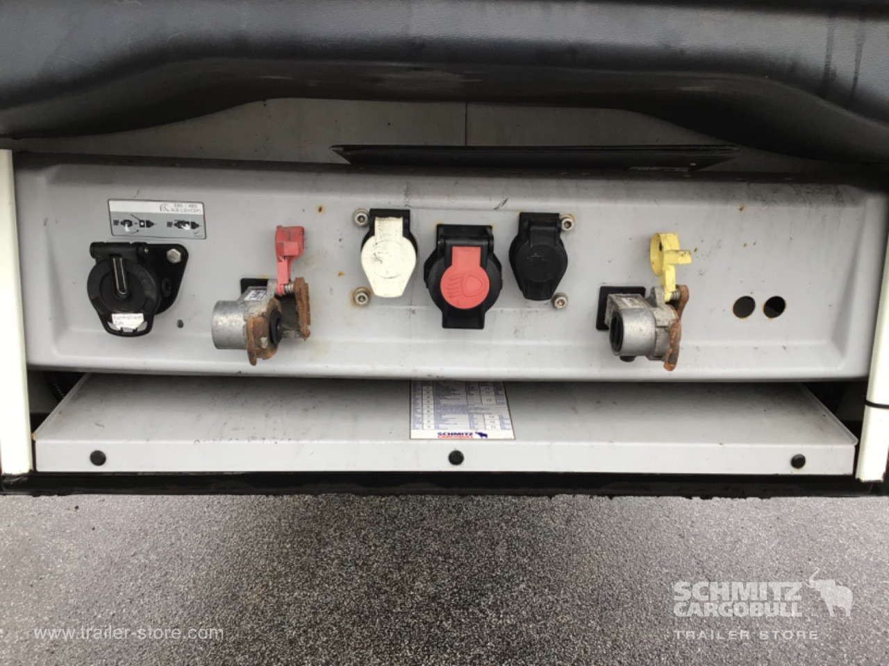 SCHMITZ Reefer Standard - Sơ mi rơ moóc đẳng nhiệt: hình 4 SCHMITZ Reefer Standard - Sơ mi rơ moóc đẳng nhiệt: hình 4