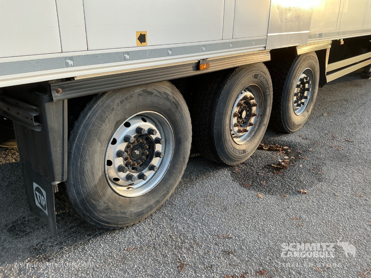 SCHMITZ Reefer Standard Double deck - Sơ mi rơ moóc đẳng nhiệt: hình 3 SCHMITZ Reefer Standard Double deck - Sơ mi rơ moóc đẳng nhiệt: hình 3