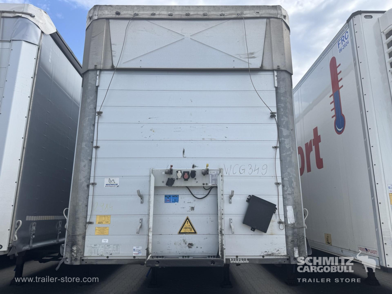 SCHMITZ Curtainsider Mega - Sơ mi rơ moóc mui bạt: hình 3 SCHMITZ Curtainsider Mega - Sơ mi rơ moóc mui bạt: hình 3