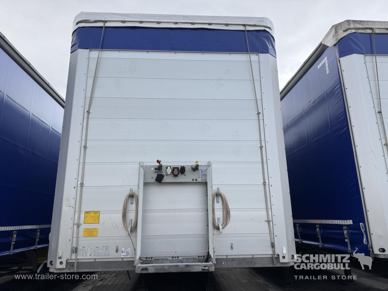 SCHMITZ Curtainsider Standard - Sơ mi rơ moóc mui bạt: hình 4 SCHMITZ Curtainsider Standard - Sơ mi rơ moóc mui bạt: hình 4