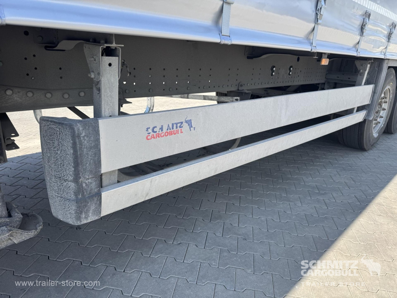 SCHMITZ Curtainsider Standard - Sơ mi rơ moóc mui bạt: hình 3 SCHMITZ Curtainsider Standard - Sơ mi rơ moóc mui bạt: hình 3