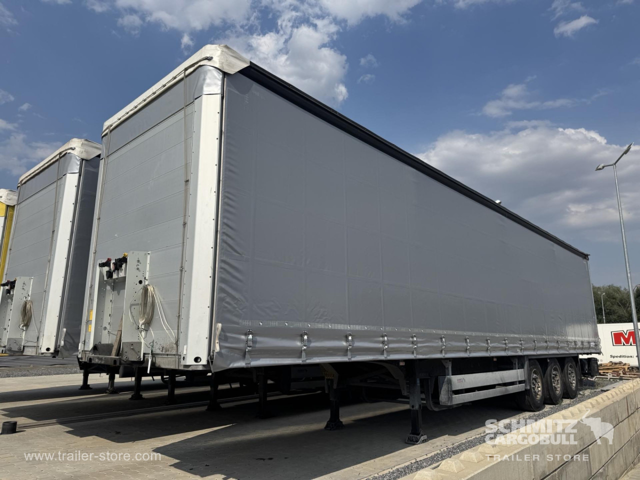 SCHMITZ Curtainsider Standard - Sơ mi rơ moóc mui bạt: hình 4 SCHMITZ Curtainsider Standard - Sơ mi rơ moóc mui bạt: hình 4