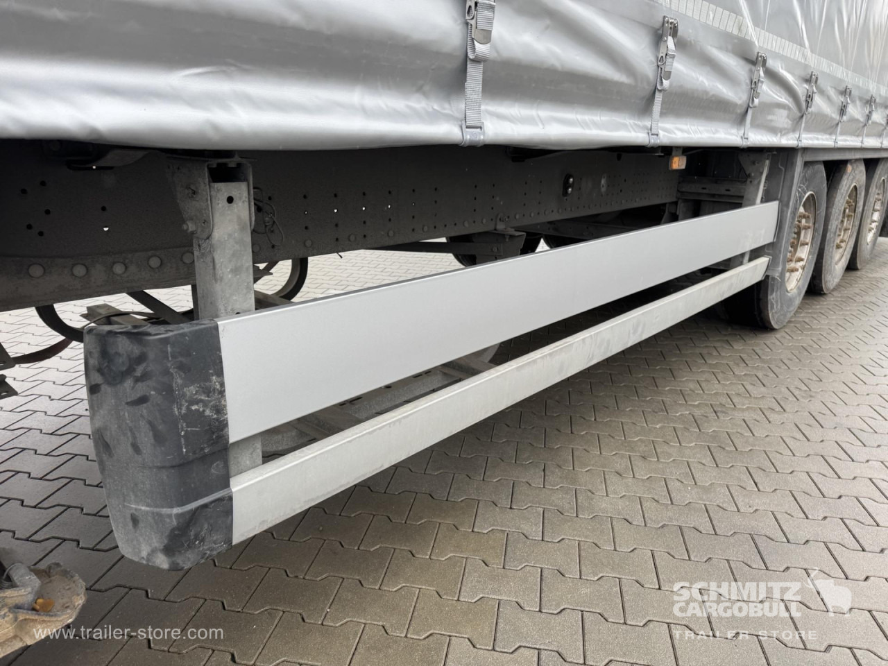 SCHMITZ Curtainsider Standard - Sơ mi rơ moóc mui bạt: hình 3 SCHMITZ Curtainsider Standard - Sơ mi rơ moóc mui bạt: hình 3