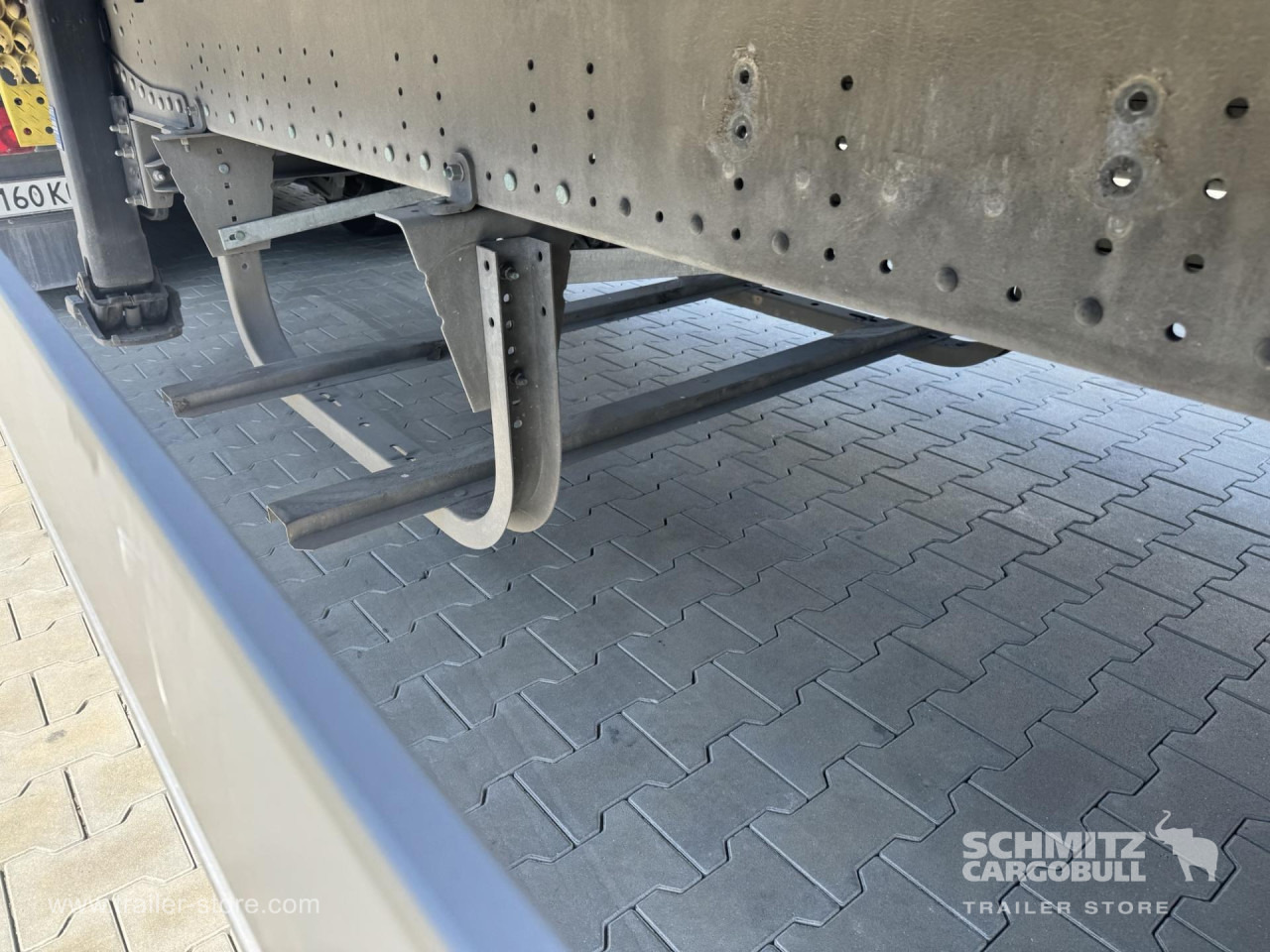 SCHMITZ Curtainsider Standard - Sơ mi rơ moóc mui bạt: hình 2 SCHMITZ Curtainsider Standard - Sơ mi rơ moóc mui bạt: hình 2