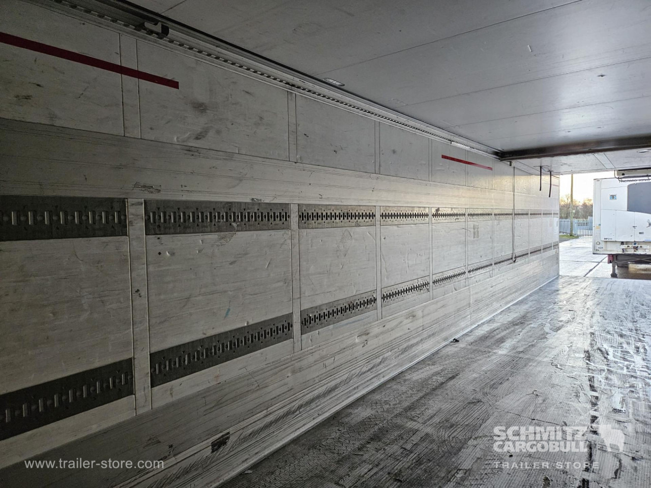 SCHMITZ Reefer Multitemp - Sơ mi rơ moóc đẳng nhiệt: hình 4 SCHMITZ Reefer Multitemp - Sơ mi rơ moóc đẳng nhiệt: hình 4