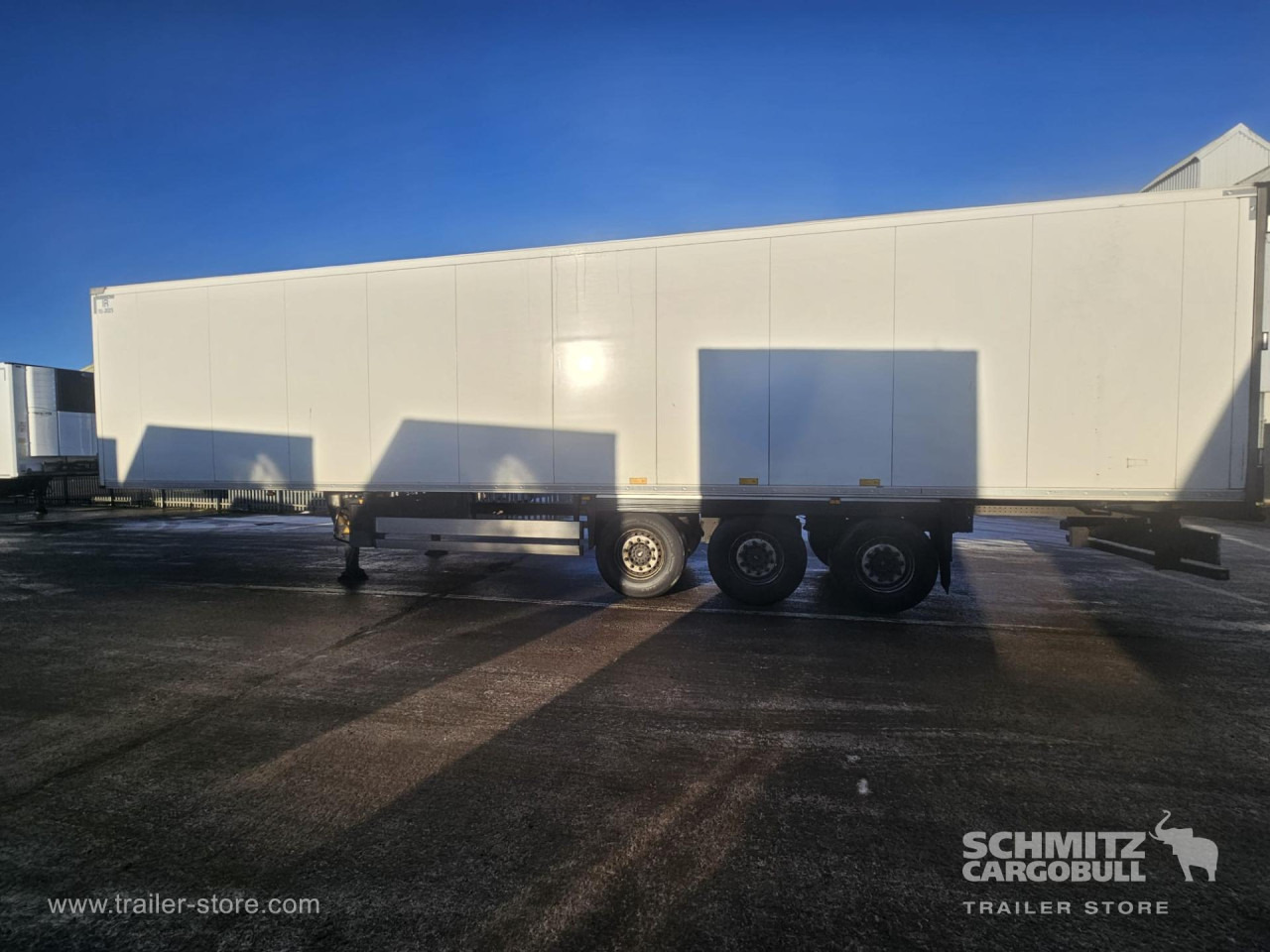SCHMITZ Reefer Multitemp - Sơ mi rơ moóc đẳng nhiệt: hình 2 SCHMITZ Reefer Multitemp - Sơ mi rơ moóc đẳng nhiệt: hình 2