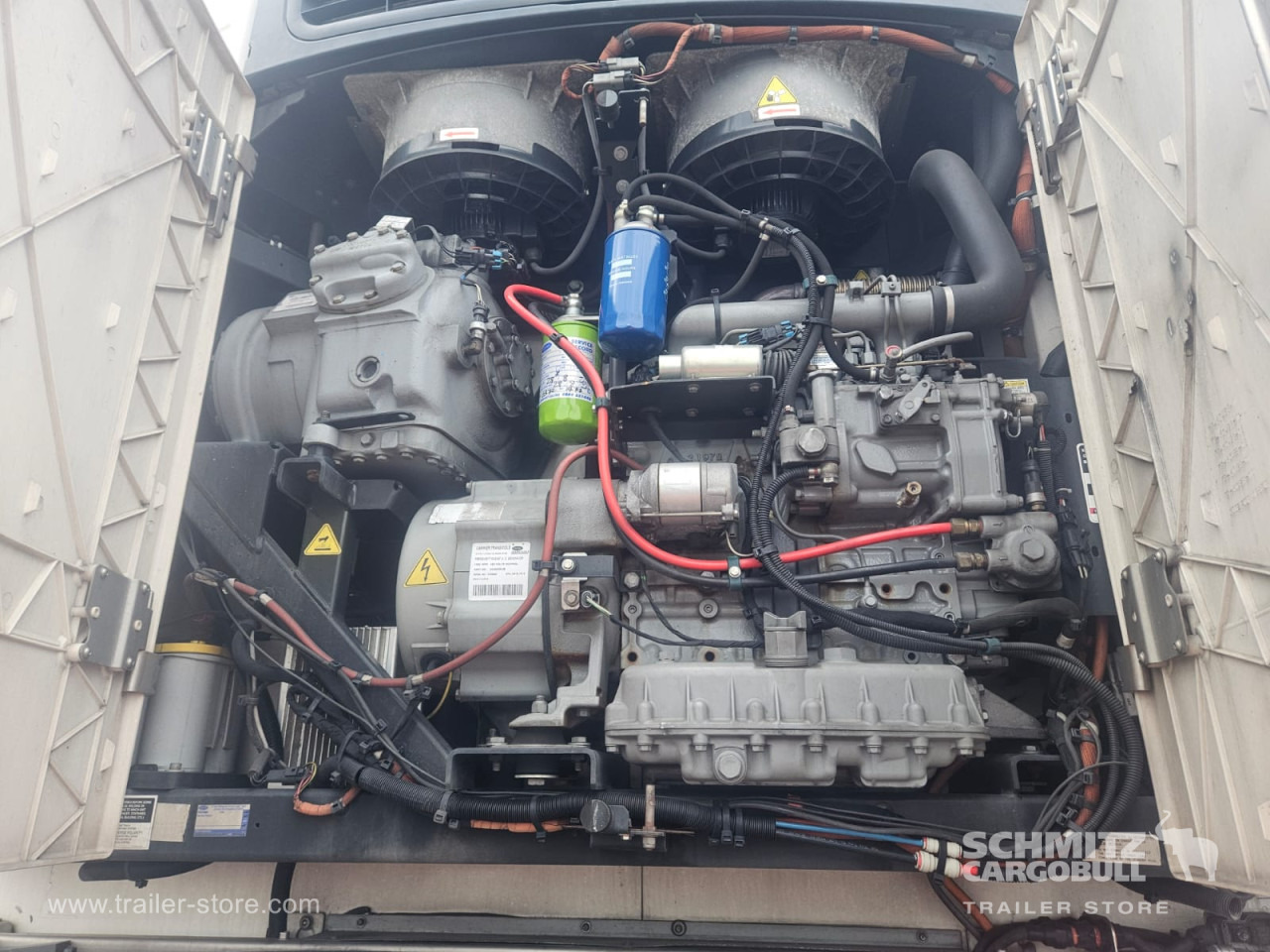 SCHMITZ Reefer Multitemp Taillift - Sơ mi rơ moóc đẳng nhiệt: hình 2 SCHMITZ Reefer Multitemp Taillift - Sơ mi rơ moóc đẳng nhiệt: hình 2