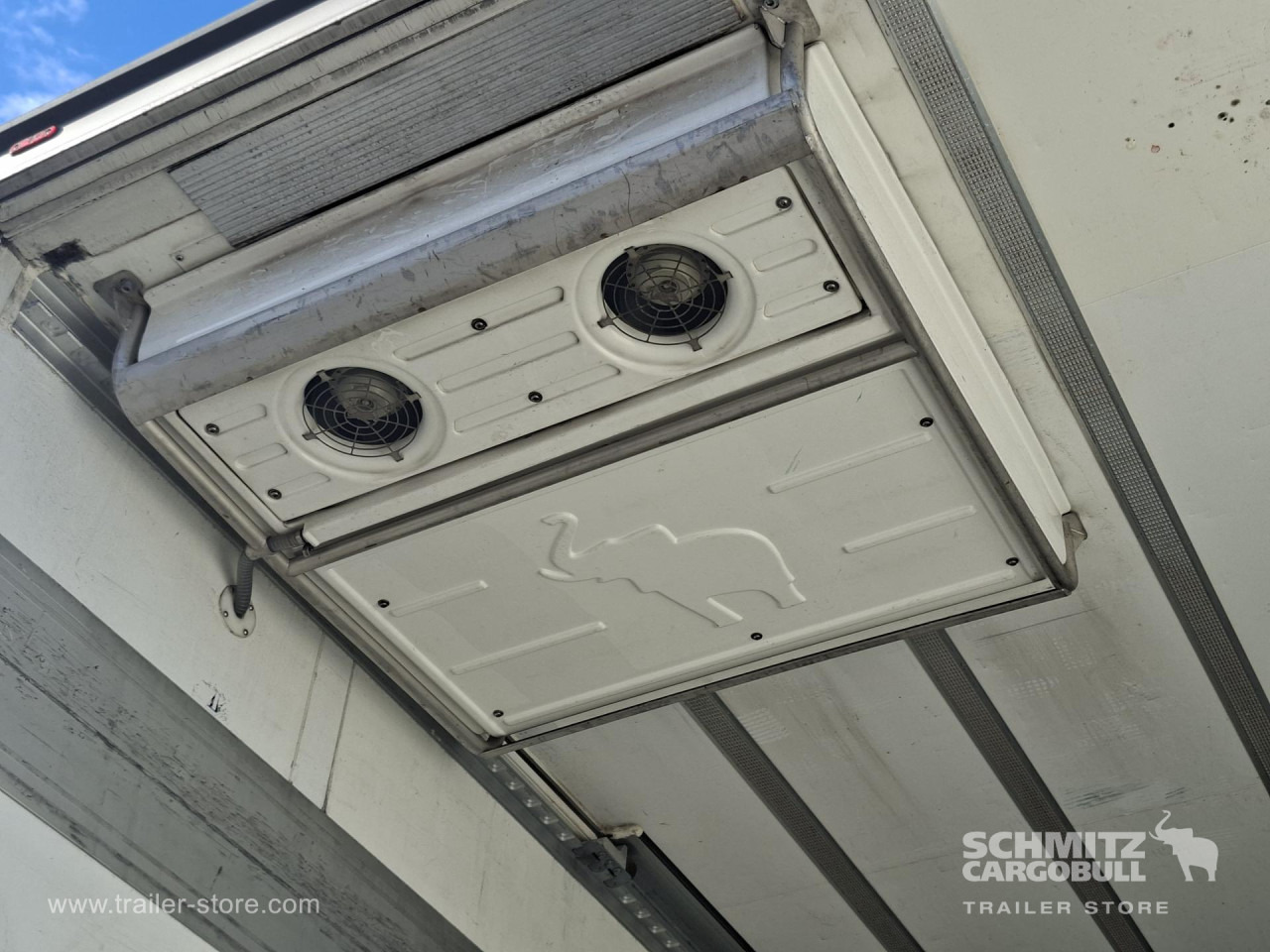 SCHMITZ Reefer Multitemp - Sơ mi rơ moóc đẳng nhiệt: hình 2 SCHMITZ Reefer Multitemp - Sơ mi rơ moóc đẳng nhiệt: hình 2
