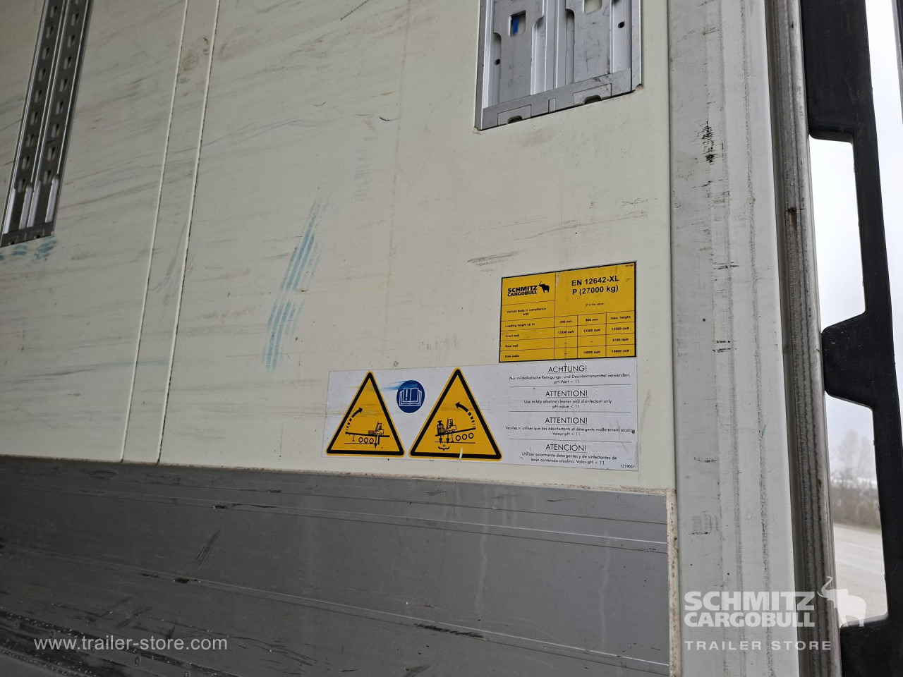 SCHMITZ Reefer Standard Double deck - Sơ mi rơ moóc đẳng nhiệt: hình 2 SCHMITZ Reefer Standard Double deck - Sơ mi rơ moóc đẳng nhiệt: hình 2