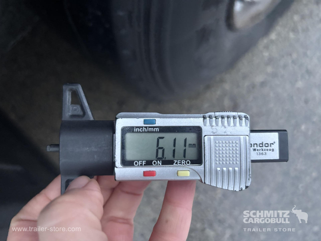 SCHMITZ Curtainsider Mega - Sơ mi rơ moóc mui bạt: hình 3 SCHMITZ Curtainsider Mega - Sơ mi rơ moóc mui bạt: hình 3