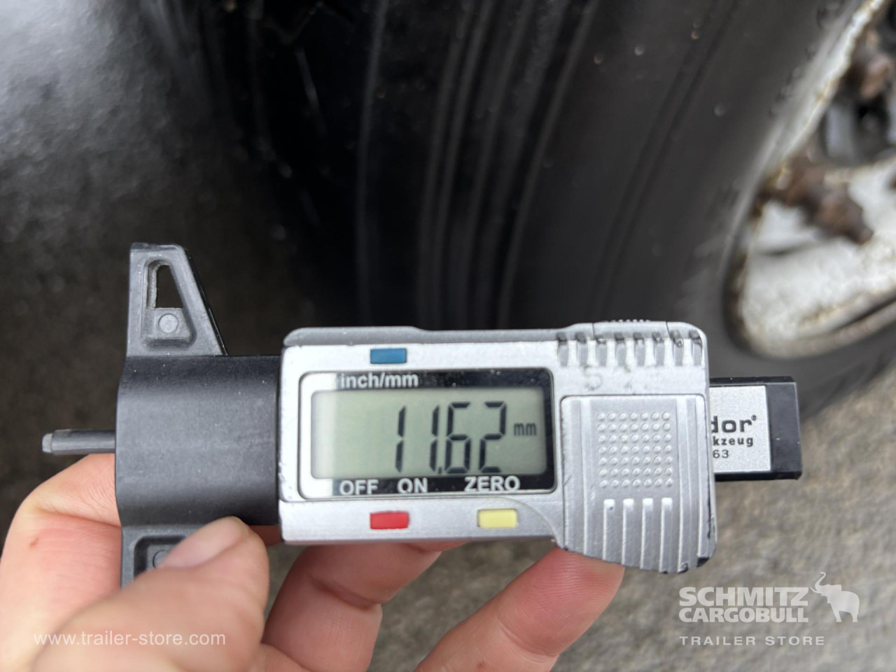 SCHMITZ Curtainsider Mega - Sơ mi rơ moóc mui bạt: hình 2 SCHMITZ Curtainsider Mega - Sơ mi rơ moóc mui bạt: hình 2