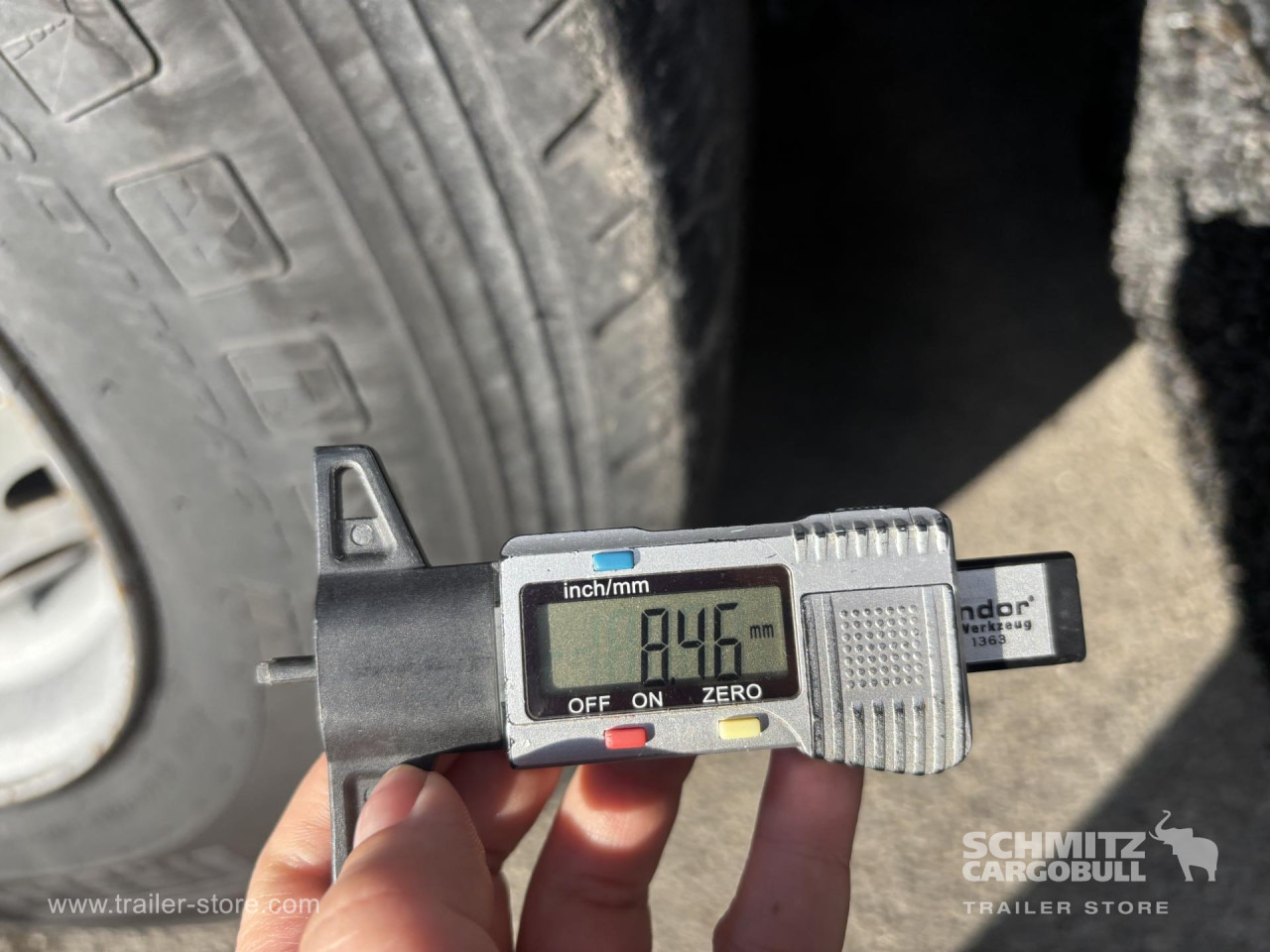 SCHMITZ Curtainsider Standard - Sơ mi rơ moóc mui bạt: hình 3 SCHMITZ Curtainsider Standard - Sơ mi rơ moóc mui bạt: hình 3