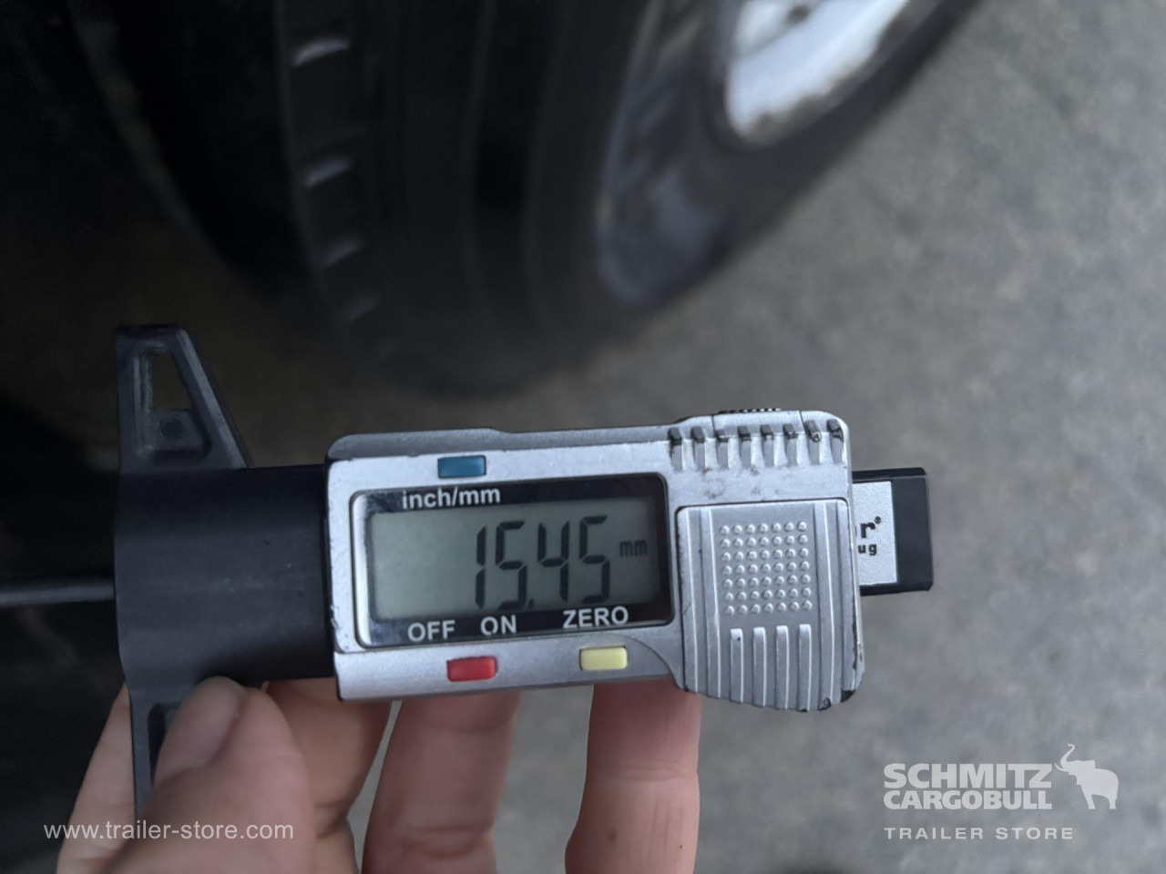 SCHMITZ Curtainsider Standard - Sơ mi rơ moóc mui bạt: hình 4 SCHMITZ Curtainsider Standard - Sơ mi rơ moóc mui bạt: hình 4