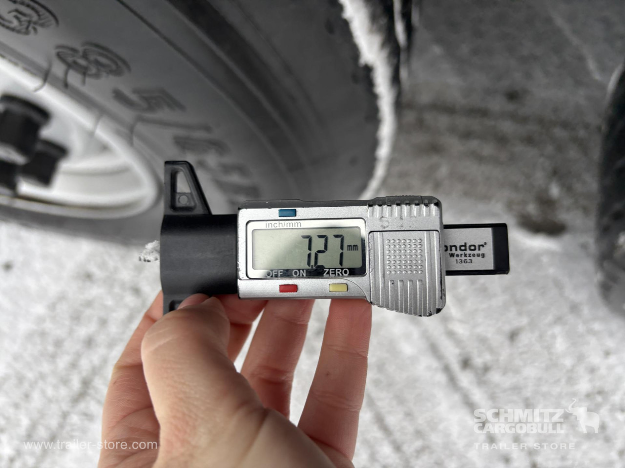 SCHMITZ Curtainsider Standard - Sơ mi rơ moóc mui bạt: hình 2 SCHMITZ Curtainsider Standard - Sơ mi rơ moóc mui bạt: hình 2